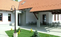 Rekreačn&iacute; zař&iacute;zen&iacute; Hraničn&iacute; z&aacute;meček, Hlohovec