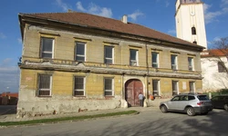 Stavebn&iacute; &uacute;pravy star&eacute; radnice v Podiv&iacute;ně